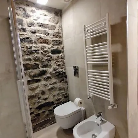 Casa Larius Como