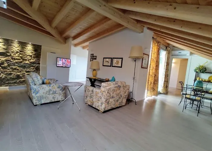 Casa Larius Como