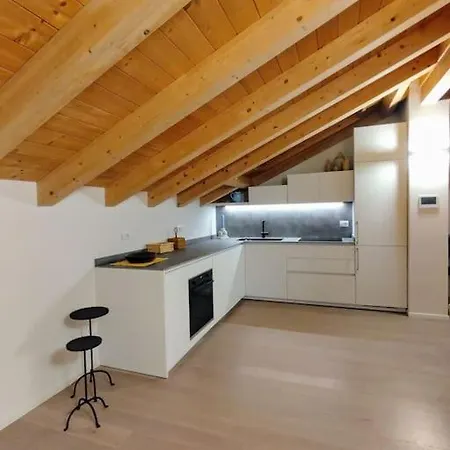 Casa Larius Апартаменты *