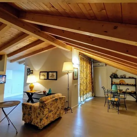 Casa Larius Апартаменты Комо