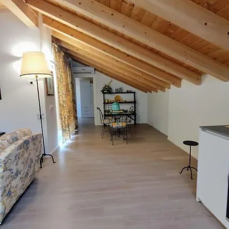 Apartament Casa Larius *